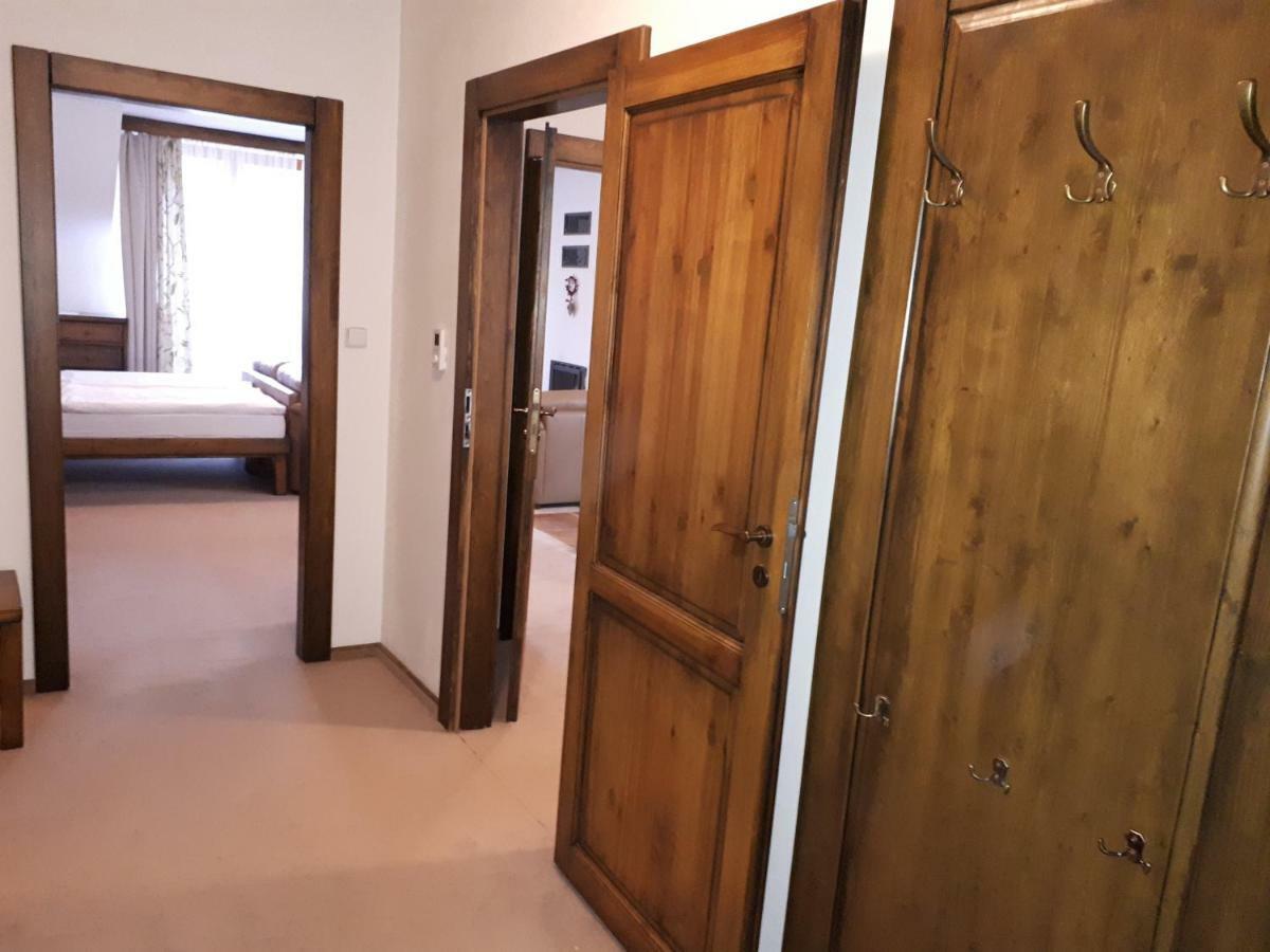 Apartman Kuka Tatranska Lomnica Exterior photo